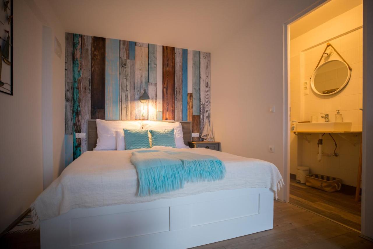 Bacchus Apartman - Borbarlang, Badacsony Bytom Extérieur photo